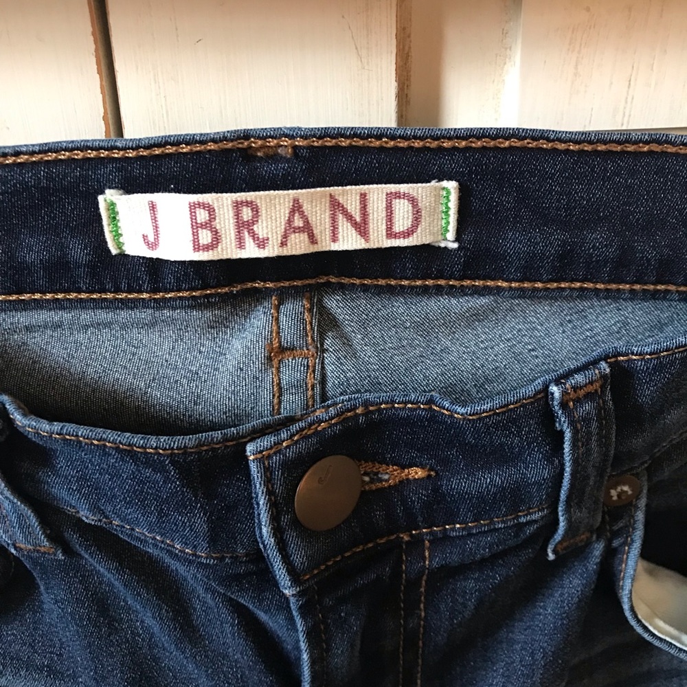 Adorable J Brand flared jeans